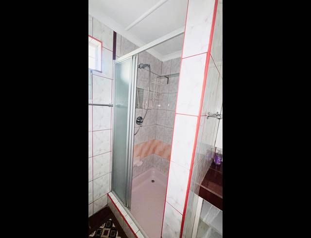 3 BEDROOM HOUSE FOR SALE IN HOWICK WEST